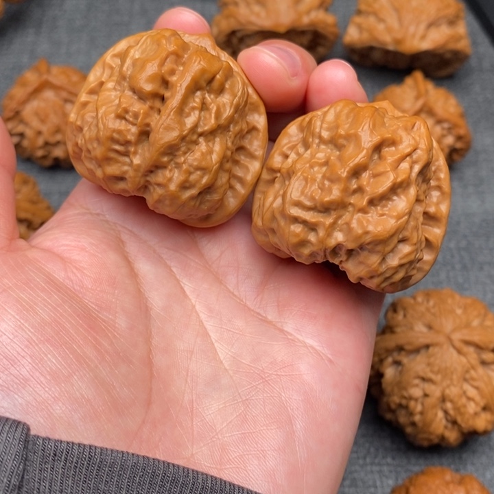 文玩核桃吊坠尺寸40哇哇