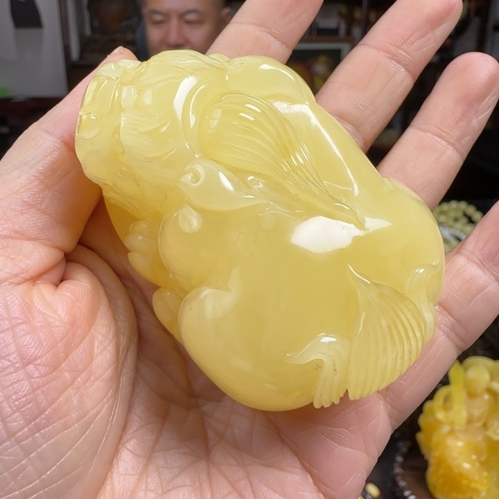 蜜蜡珠宝奇石未镶嵌