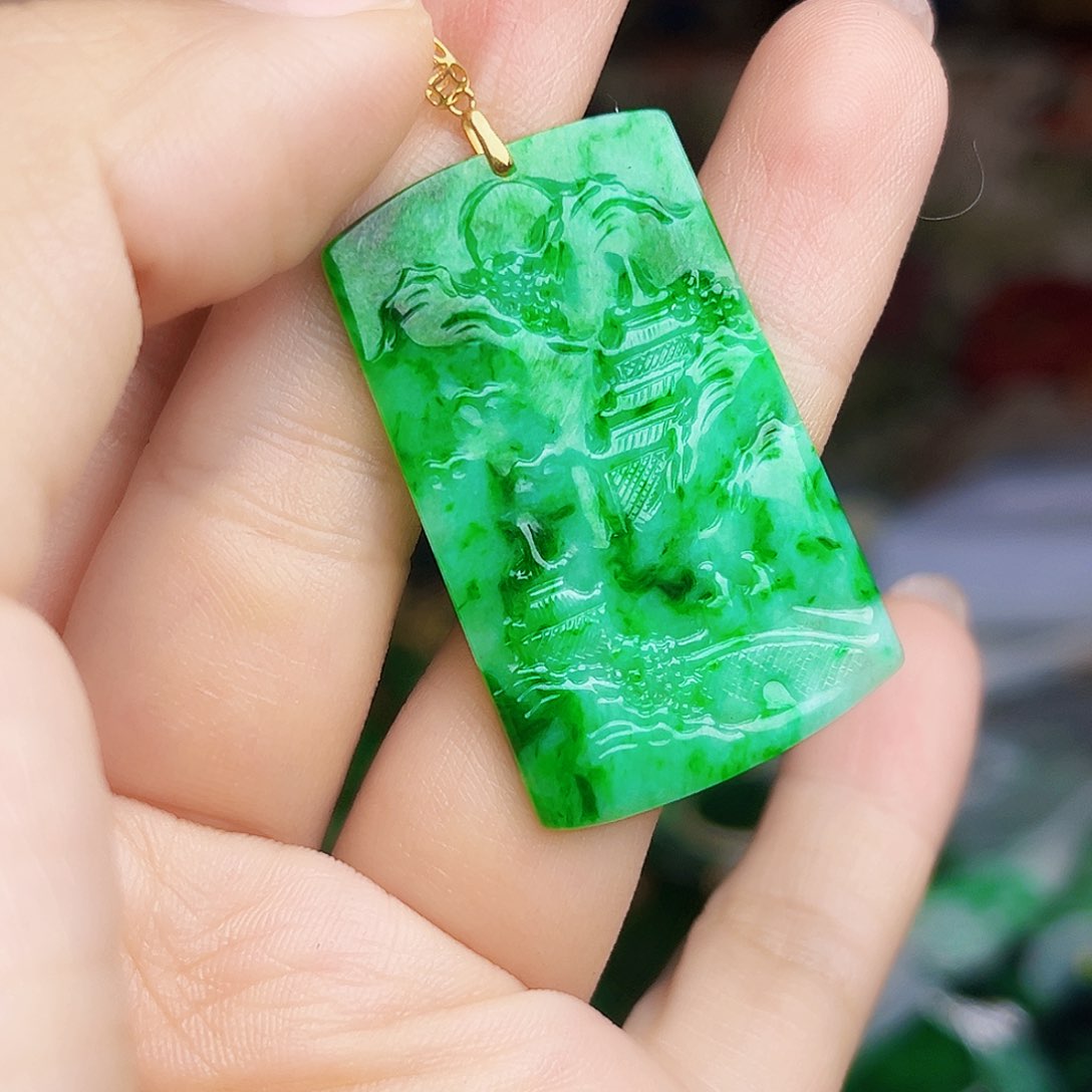 翡翠18K金镶嵌颈饰多样性