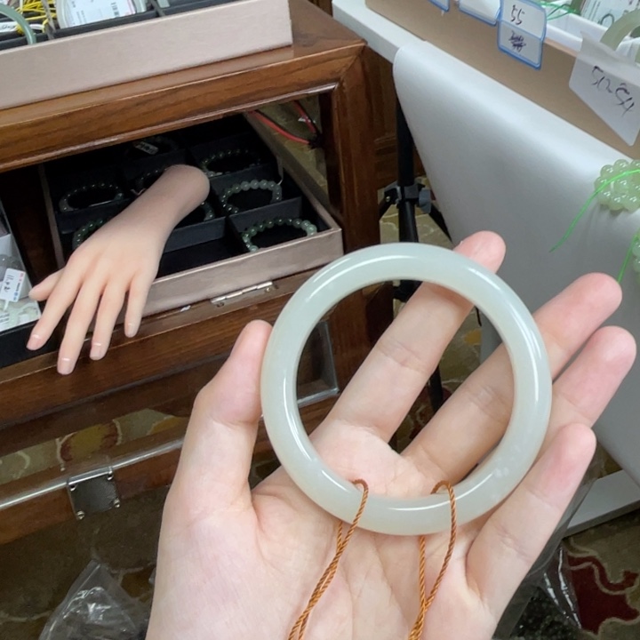 和田玉未镶嵌手镯57