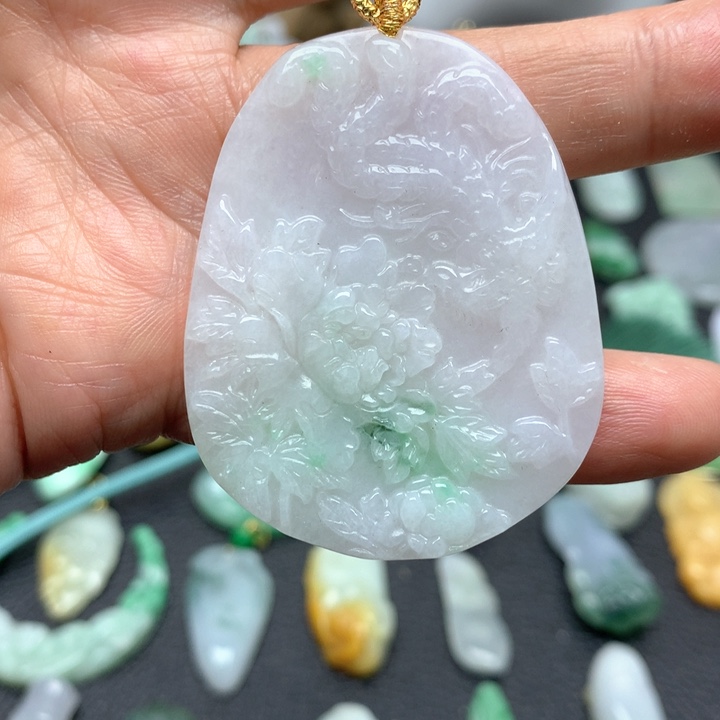 翡翠颈饰未镶嵌天然A货翡翠