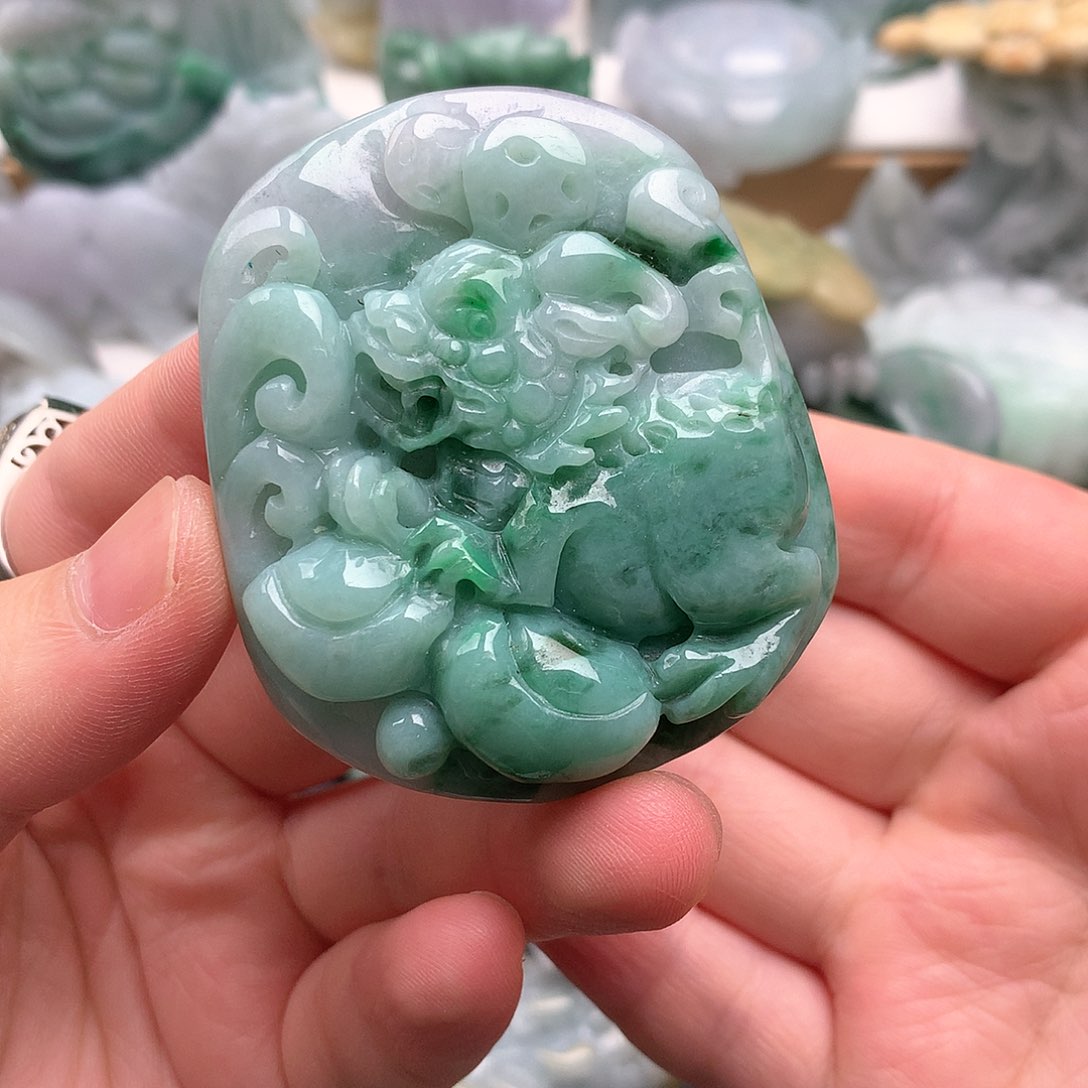 吊坠(不含链)未镶嵌翡翠