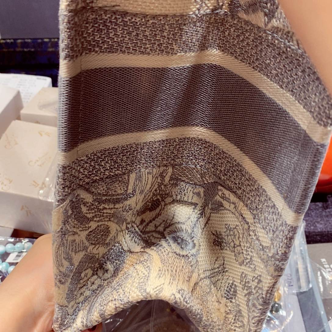 如图所示 观兰器物