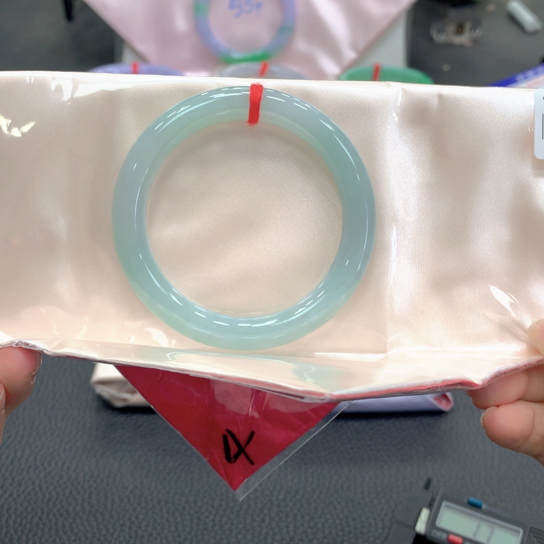 翡翠未镶嵌手镯17