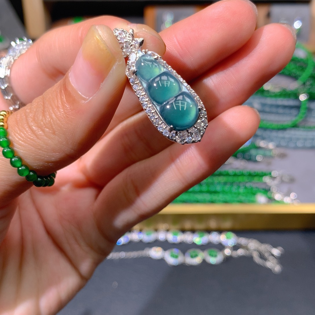 翡翠戒指未镶嵌天然翡翠