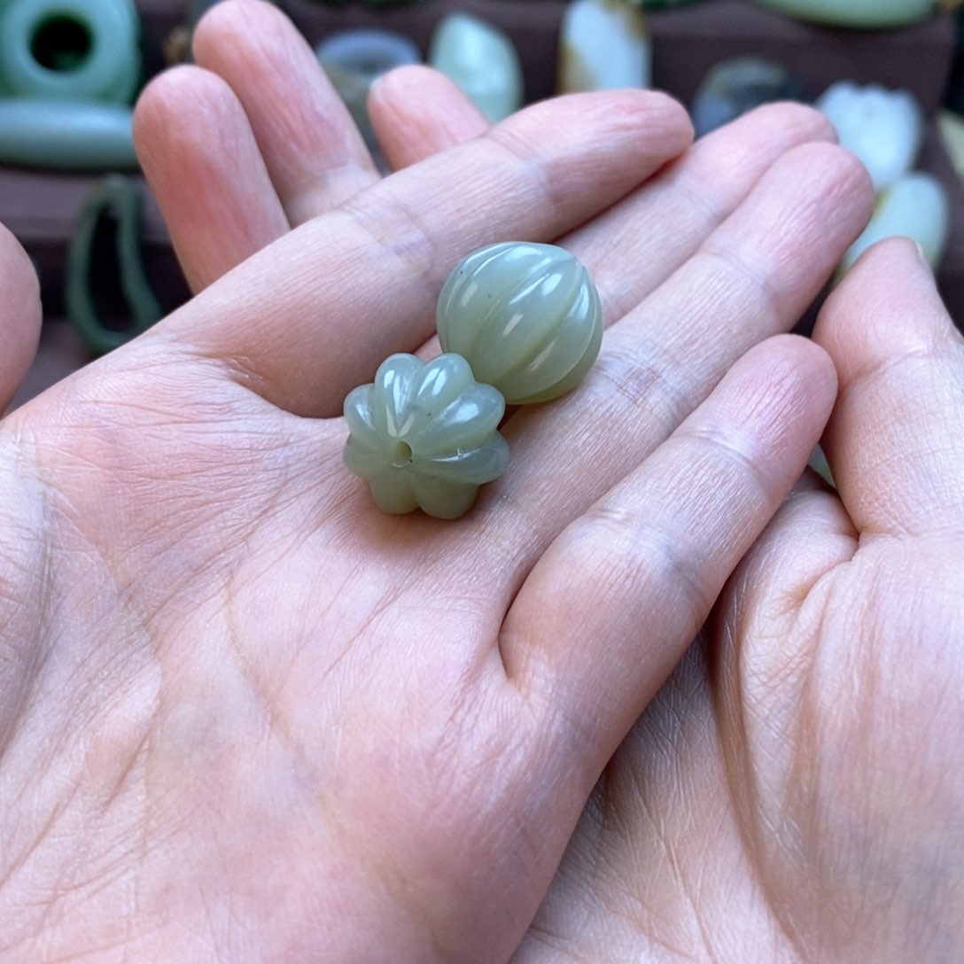 和田玉（碧玉）颈饰未镶嵌