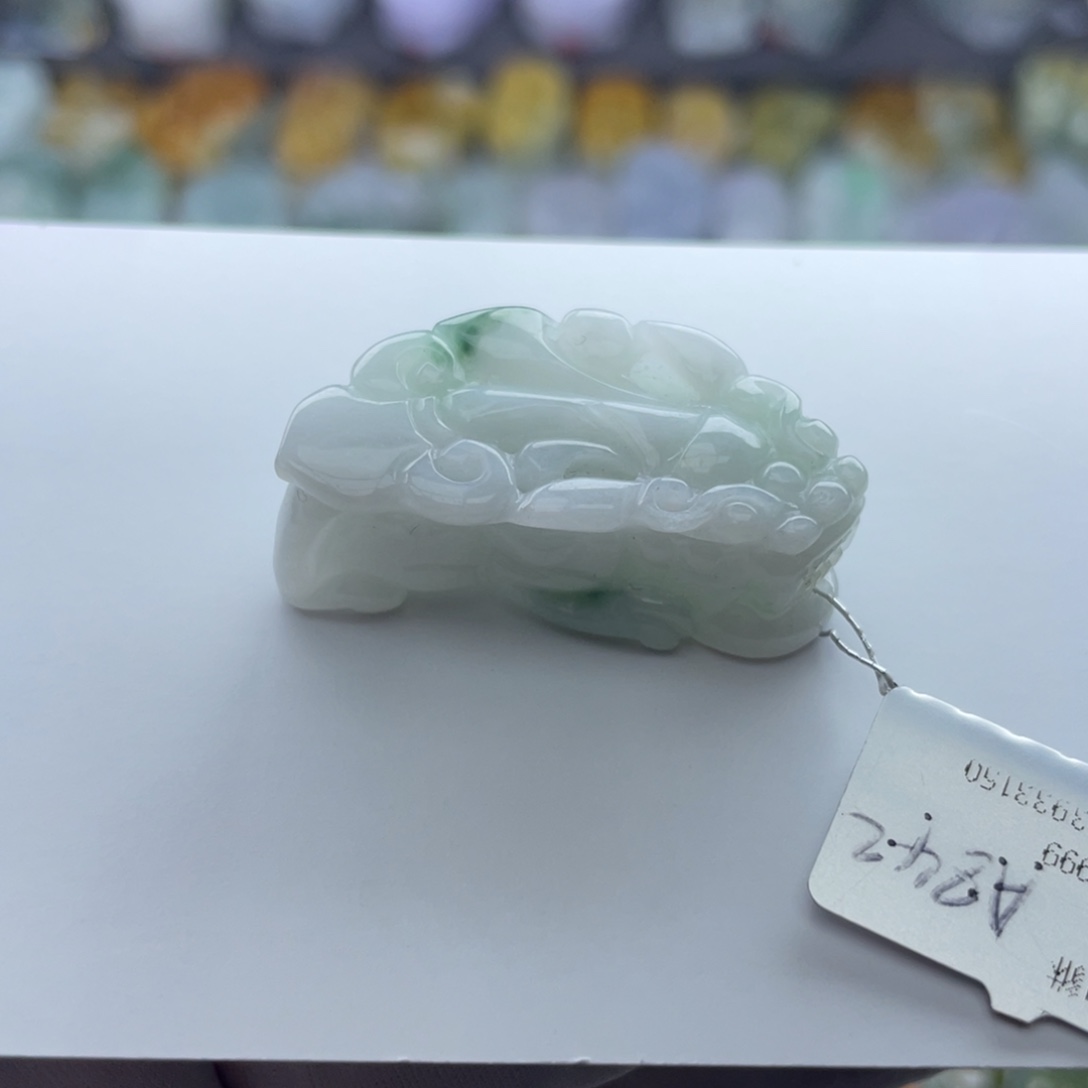 翡翠颈饰未镶嵌貔貅