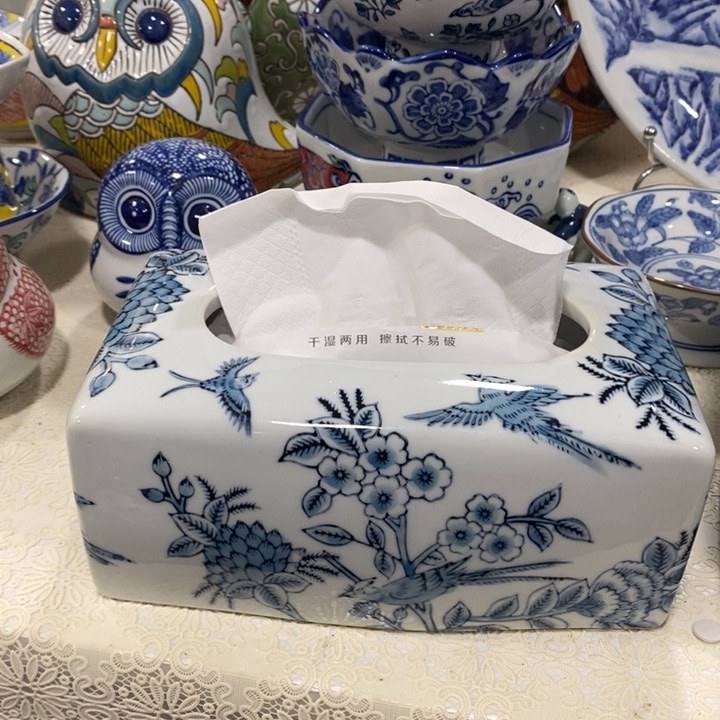 【闪购商品】摆件陶瓷纸巾盒摆件。。。