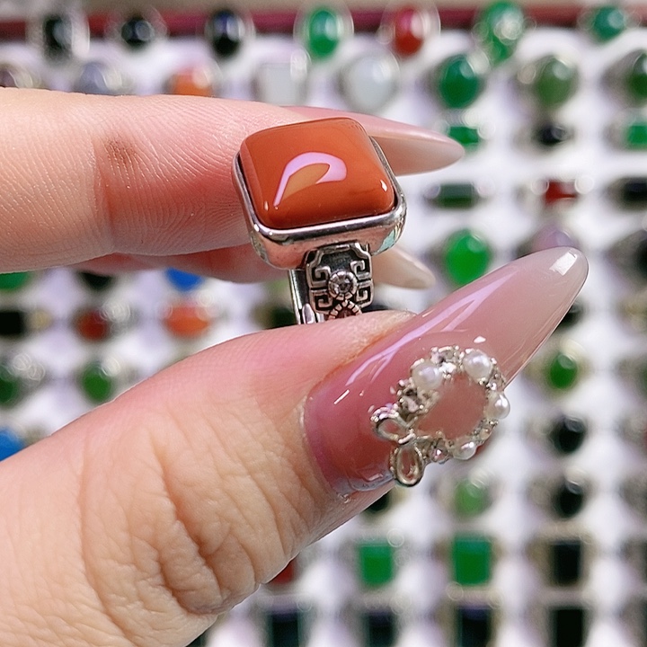 银S925镶嵌南红玛瑙戒指?**?