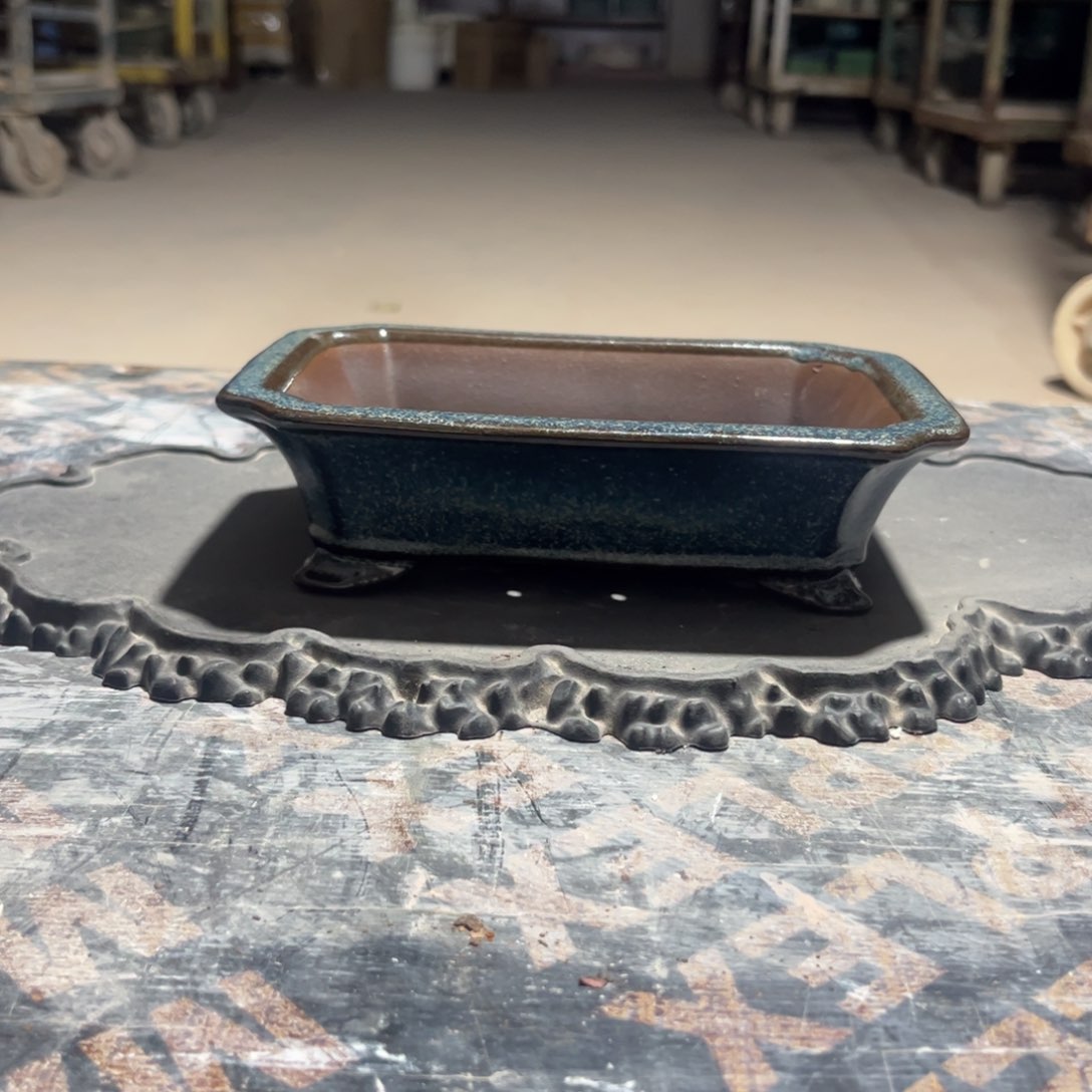 紫砂花盆瑕疵不平5-20-14。。