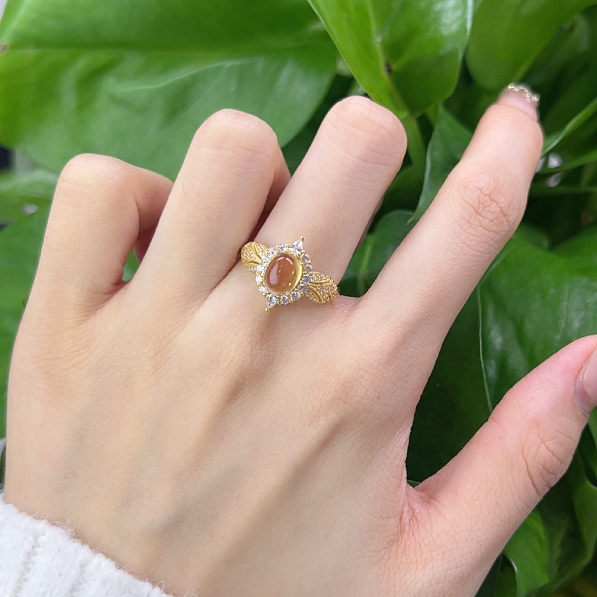 s925银镀金镶嵌黄水晶时尚开口可调节戒指