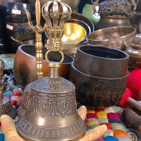 铜風**丽尼伯尔金刚铃