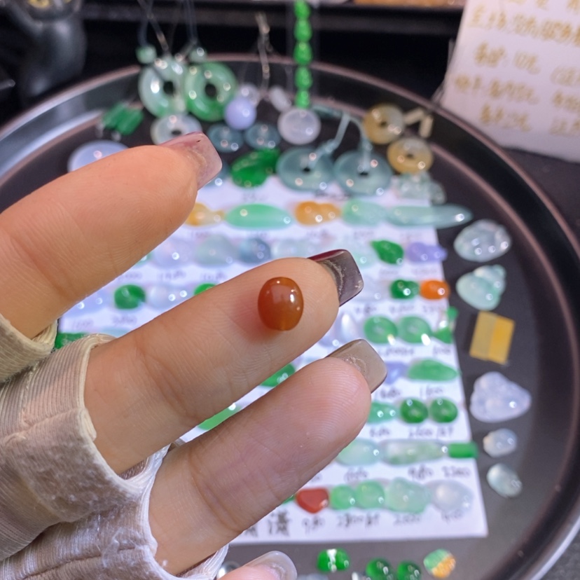 【闪购商品】翡翠未镶嵌挂件珠子