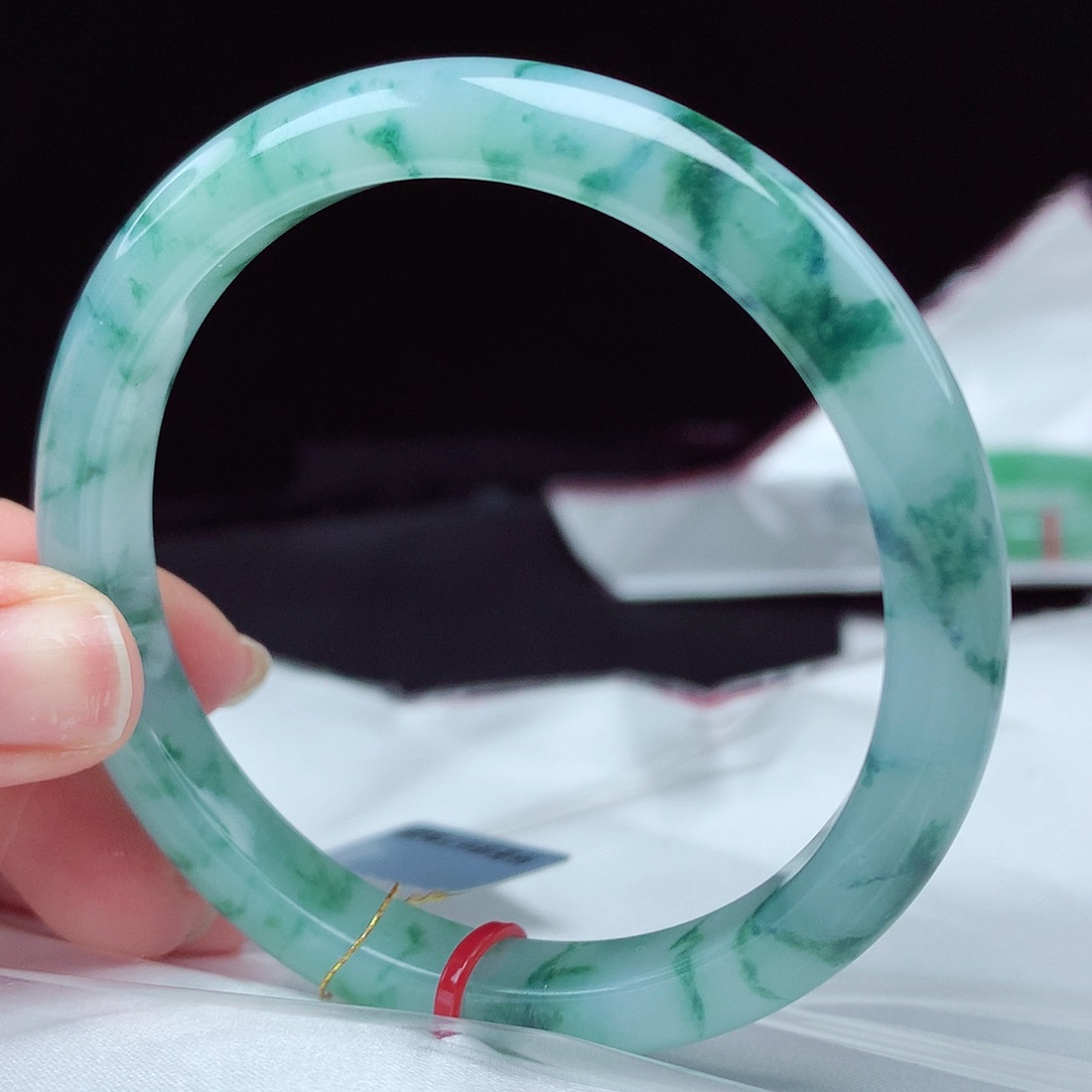 翡翠手镯未镶嵌56圈3282