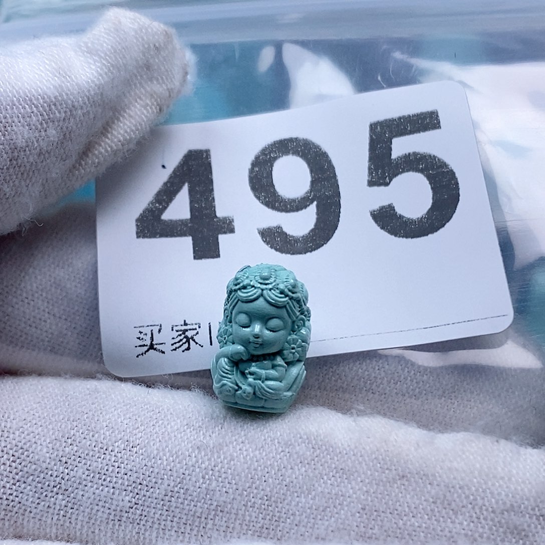 茜***嘻绿松石未镶嵌珠宝奇石