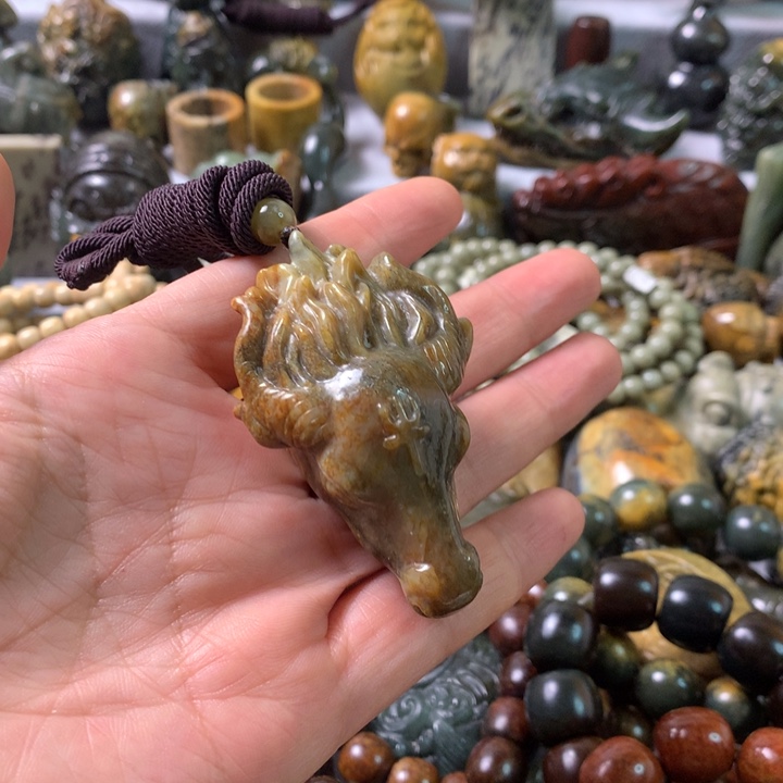 未镶嵌岫岩河磨玉（透闪石质玉）笔搁