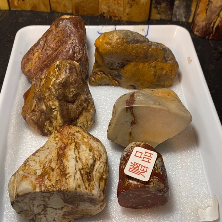 用***3昌化鸡血石印章石