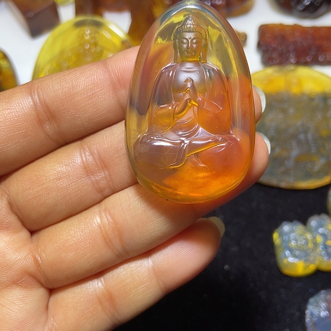 琥珀未镶嵌颈饰缅甸天然琥珀吊坠