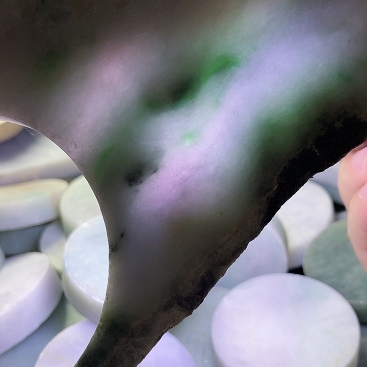 翡翠颈饰未镶嵌毛料27