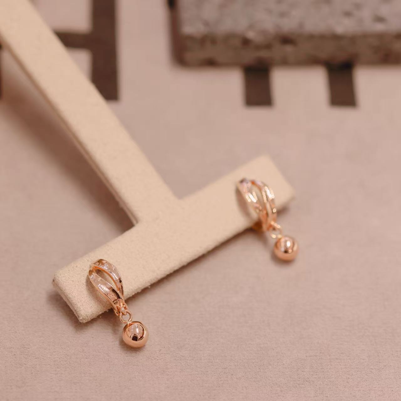 合金锆石耳饰 原创设计耳环日韩风简约百搭耳饰金色素款耳坠