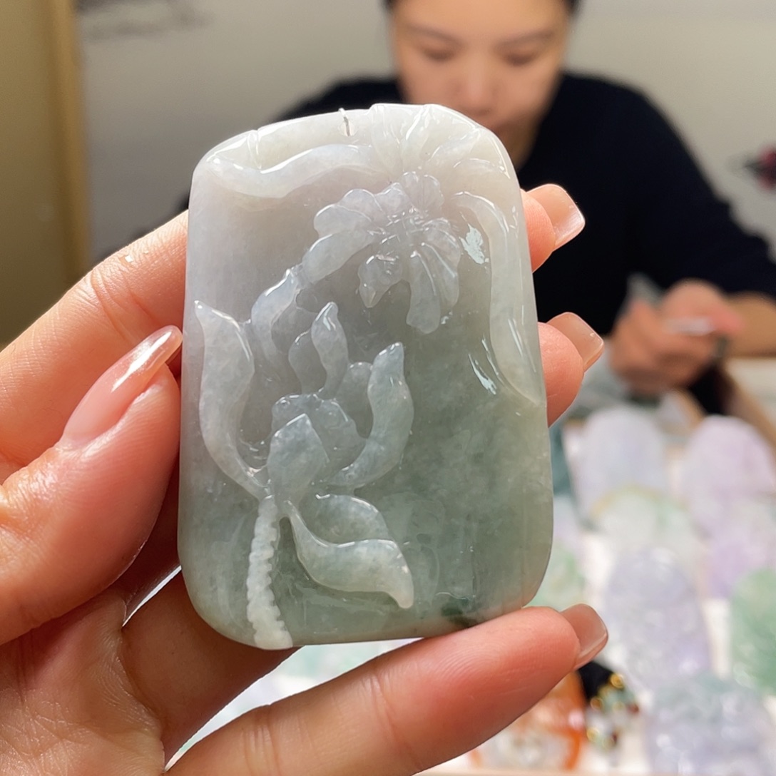 翡翠吊坠(不含链)未镶嵌