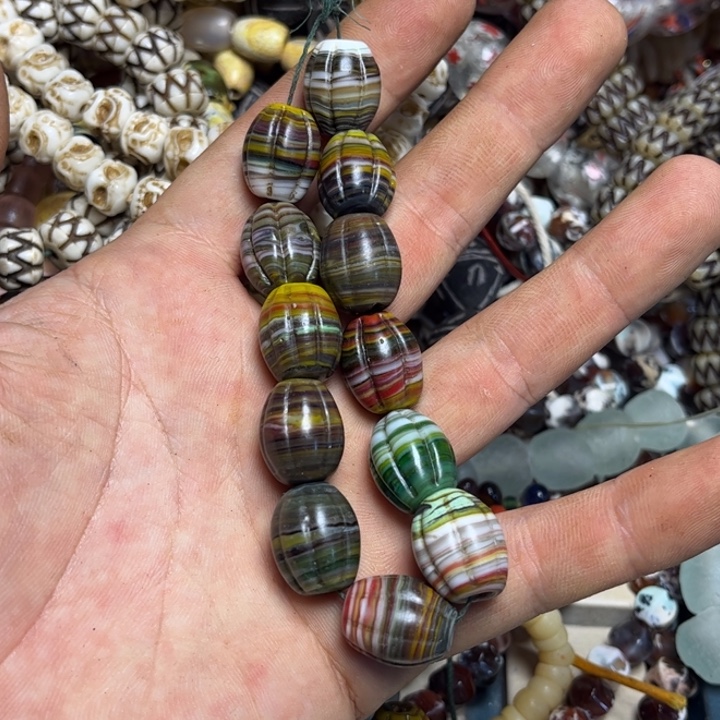 玻璃颈饰2944。1条