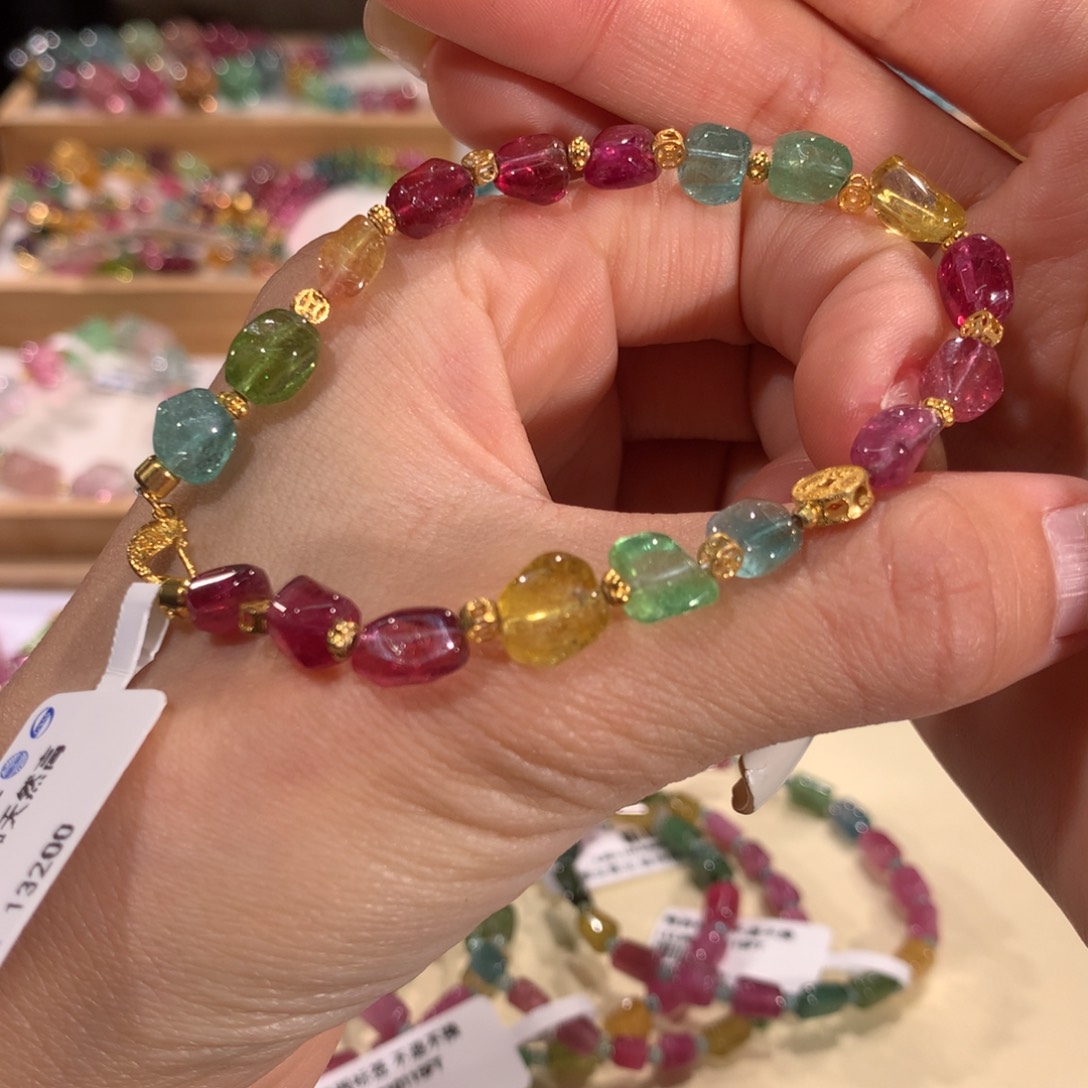 碧玺多样性发货一件未镶嵌