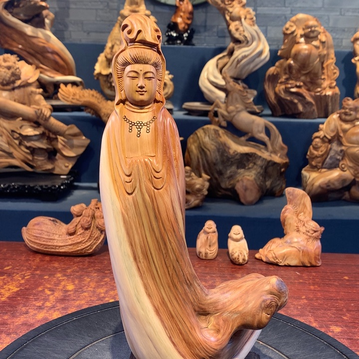 柏木（崖柏）根雕摆件