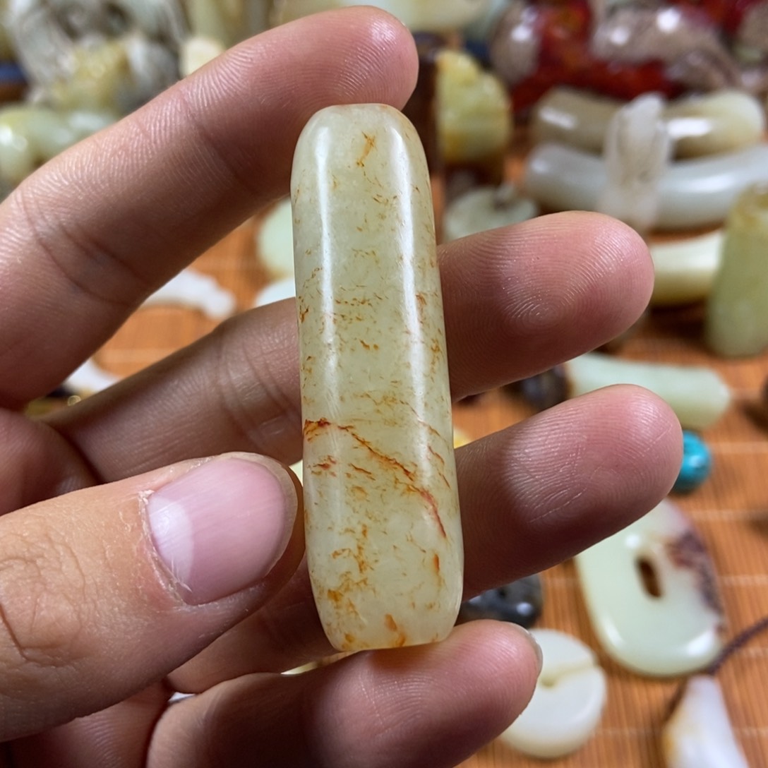 和田玉和田玉未镶嵌恒**路