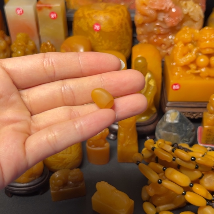 寿山石印石竹*泉题材：工艺品