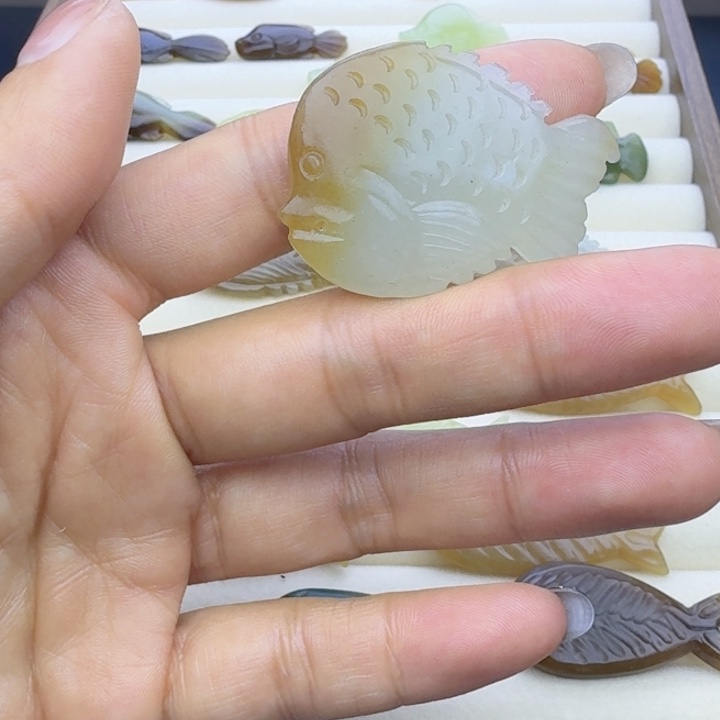 简***木和田玉（糖玉）未镶嵌车挂