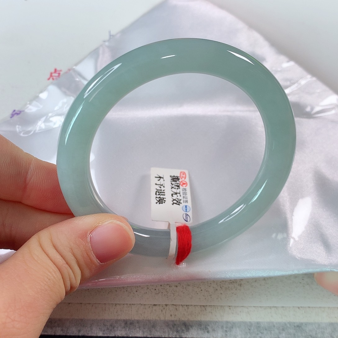 翡翠手镯未镶嵌①②①