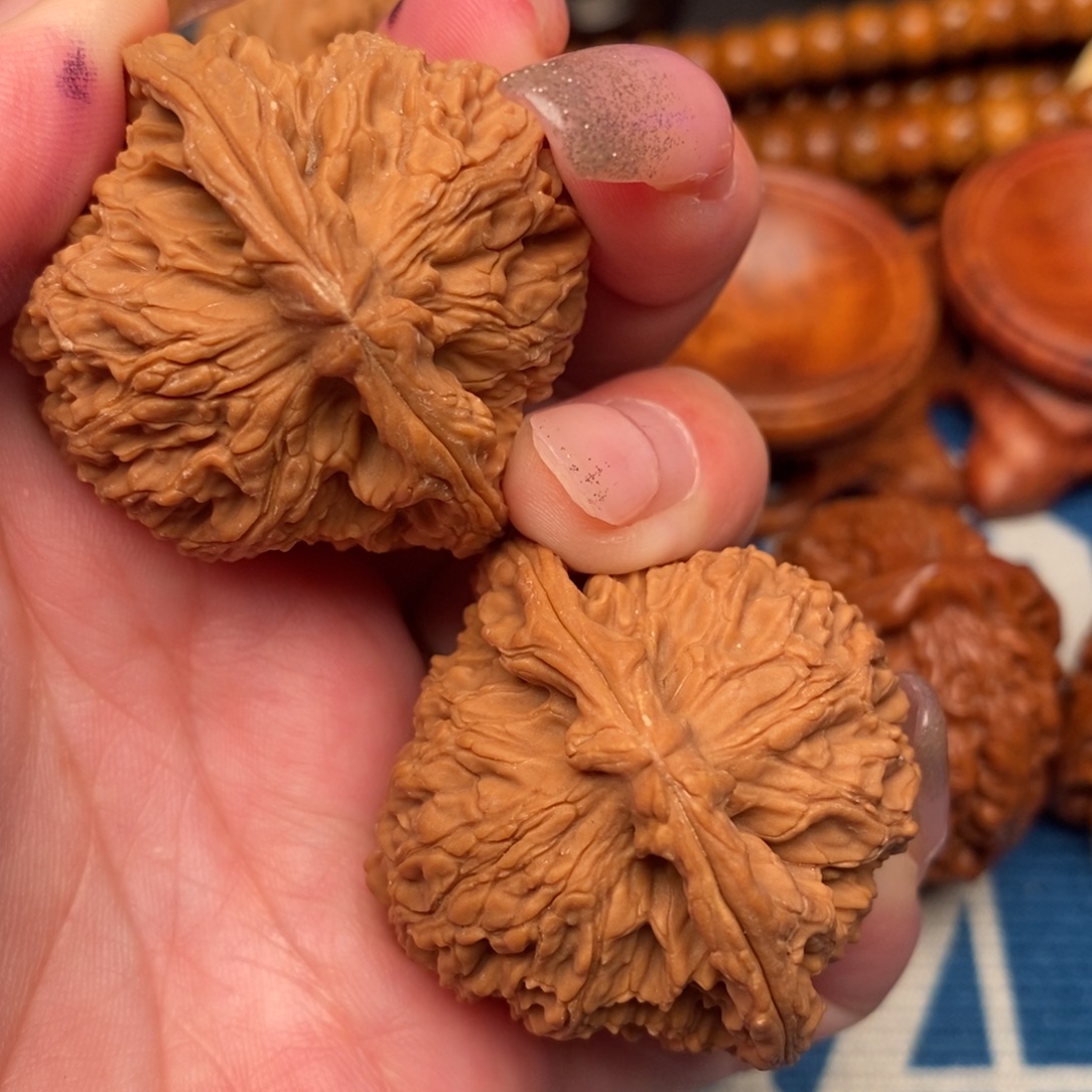 道****文玩核桃吊坠南疆