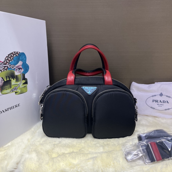 妃鱼/普拉达/95新/包包/市场价33600/250119RN0009