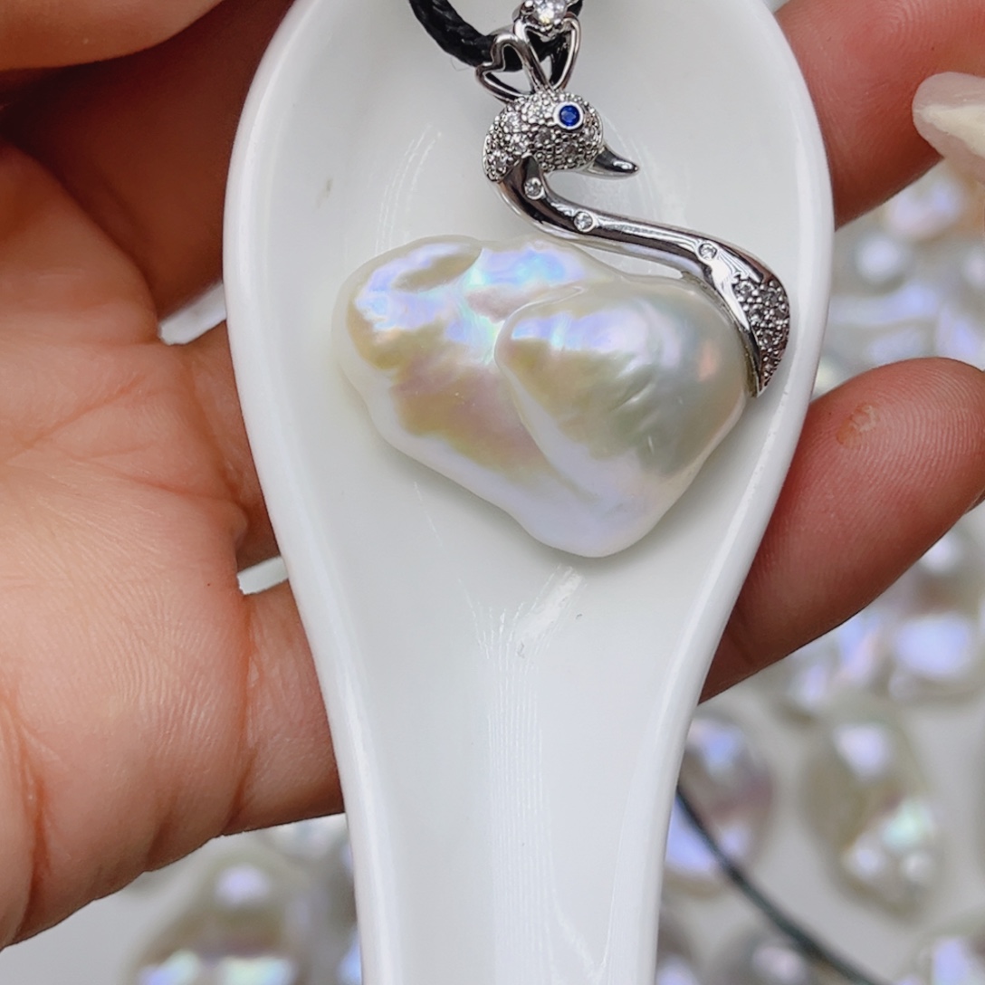 颈饰未镶嵌淡水珍珠