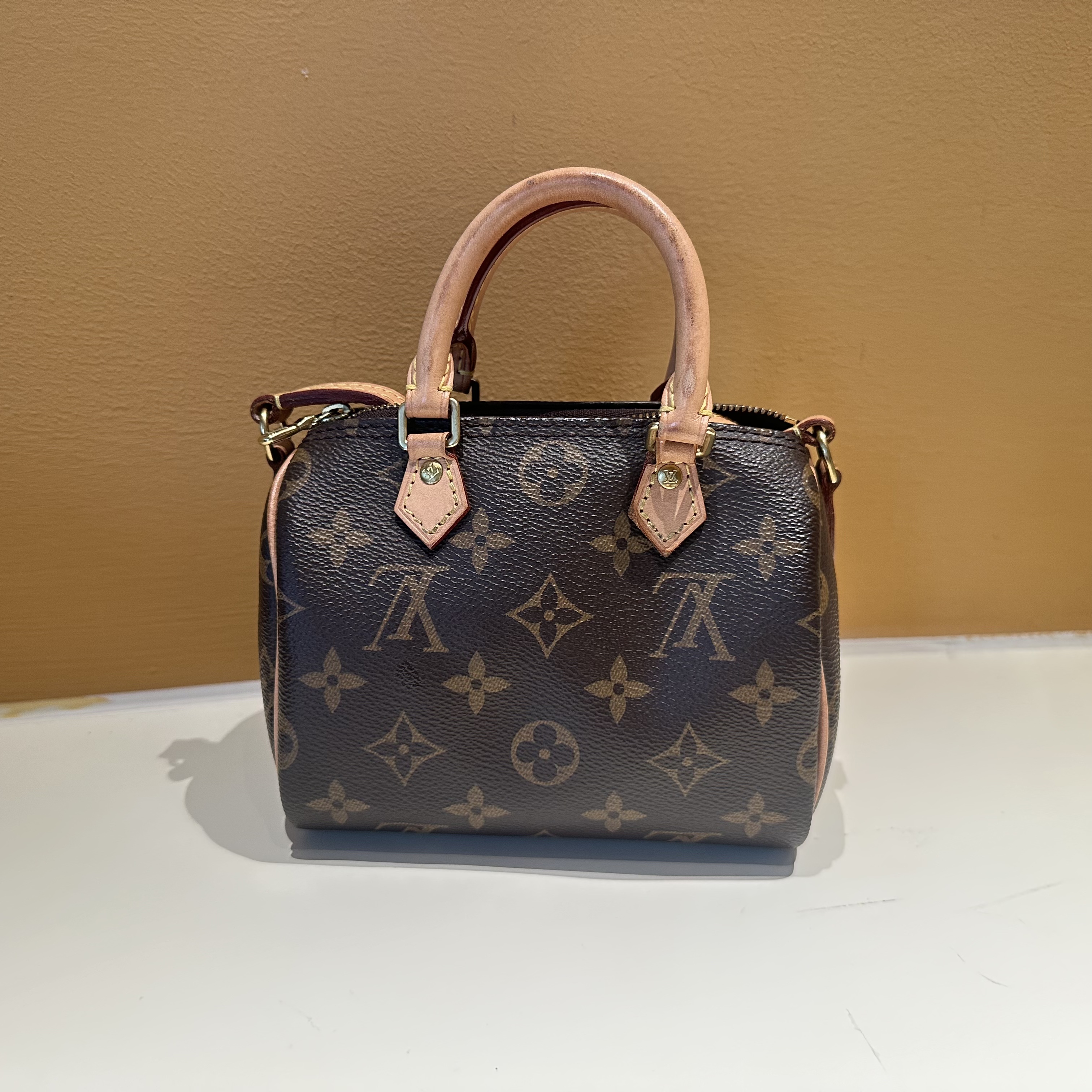 95新 LouisVuitton/路易威登 Lv nano noe单肩手提包