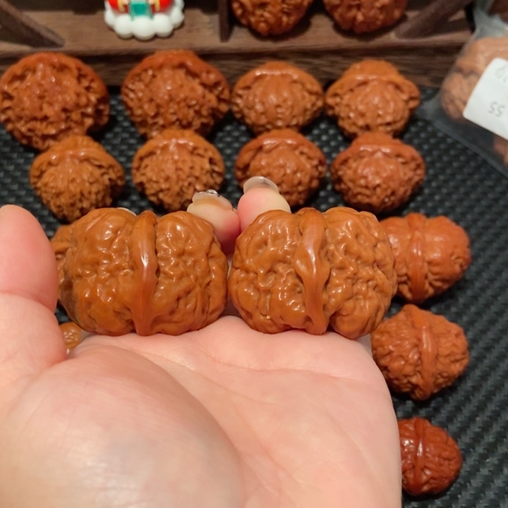 文玩核桃把件睡***.38.4尺寸蛤蟆头1327