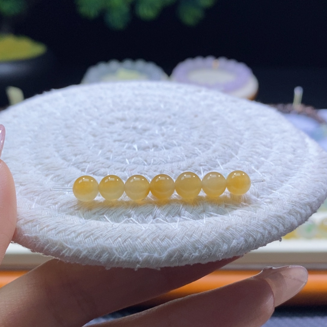 颈饰未镶嵌翡翠翡翠冰黄小珠6+mm多样性发一