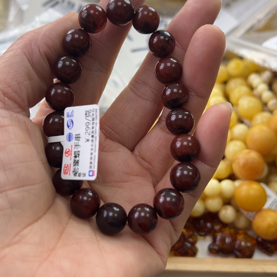 琥珀珠宝奇石未镶嵌