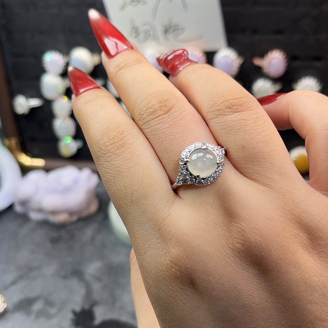 翡翠未镶嵌戒指戒指