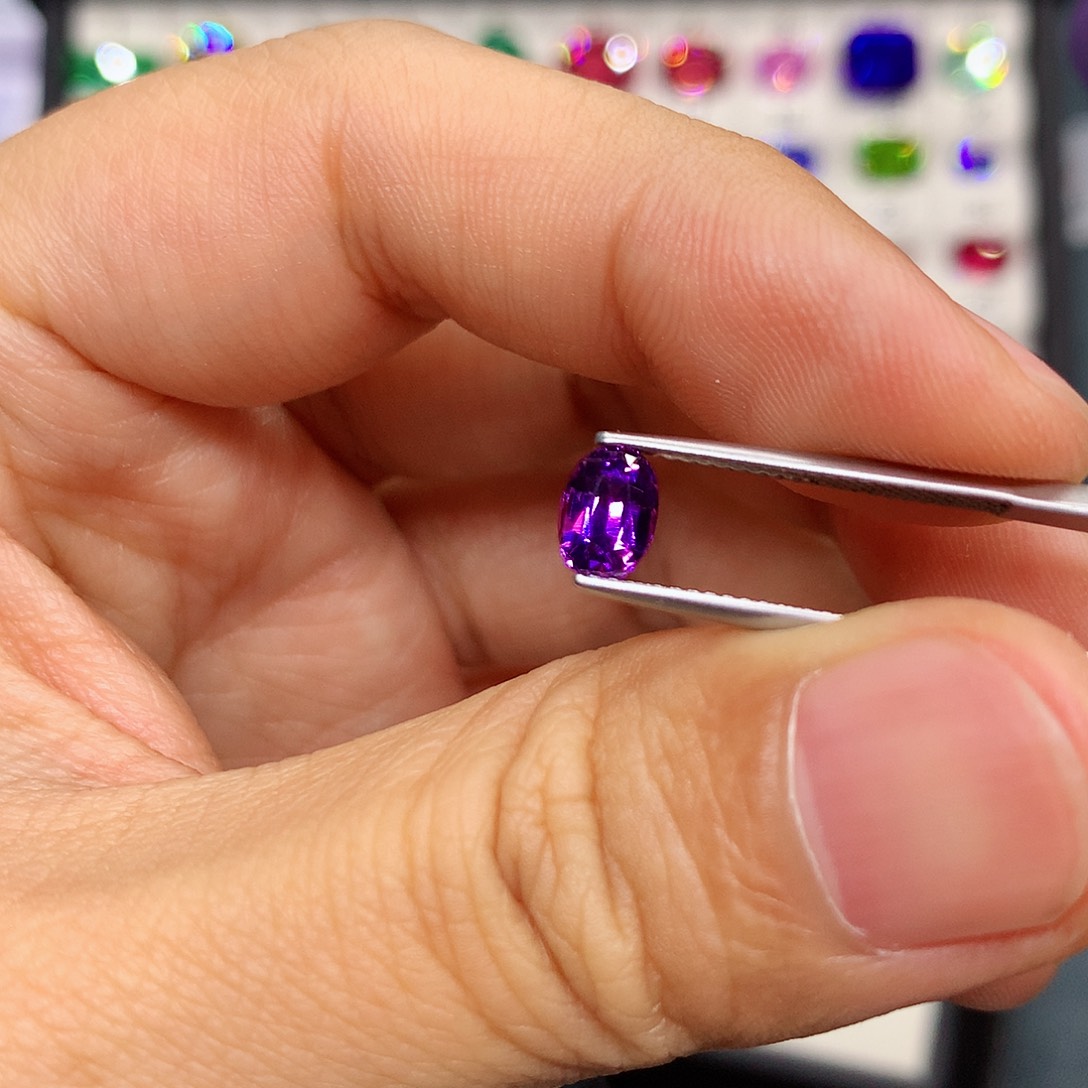 彩色蓝宝石裸石未镶嵌1.15克拉无烧妖艳正紫色