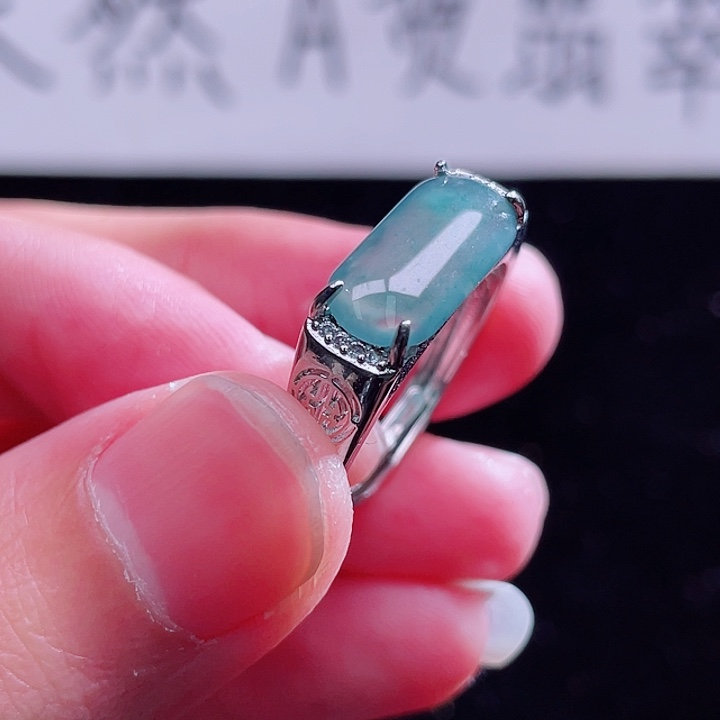 翡翠颈饰未镶嵌999999999