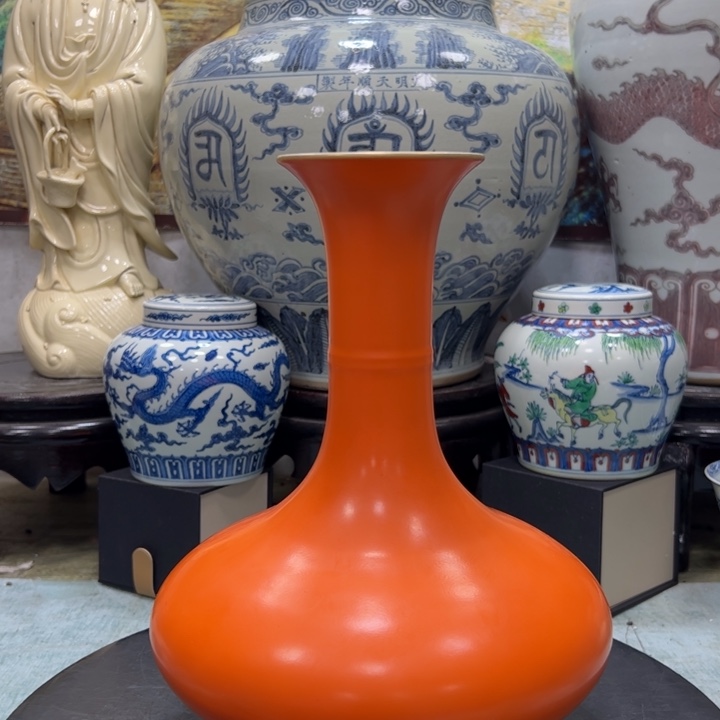 摆件汹**湃桔子黄釉胆瓶