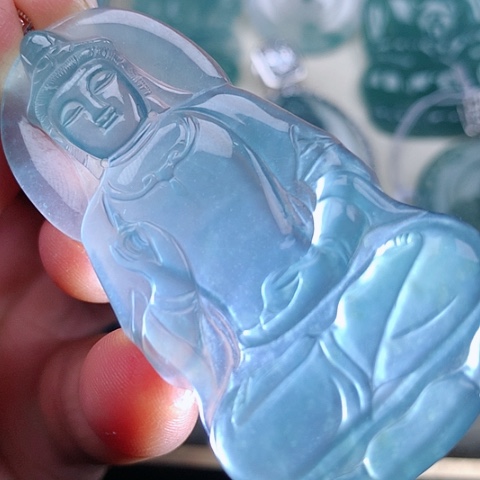 【闪购商品】翡翠颈饰18K金镶嵌天然翡翠