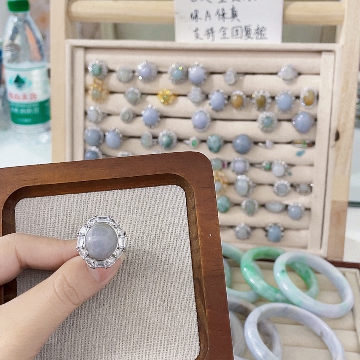 翡翠未镶嵌颈饰天然翡翠Ａ货