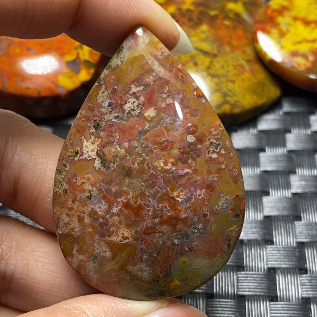 玛瑙/玉髓挂件未镶嵌