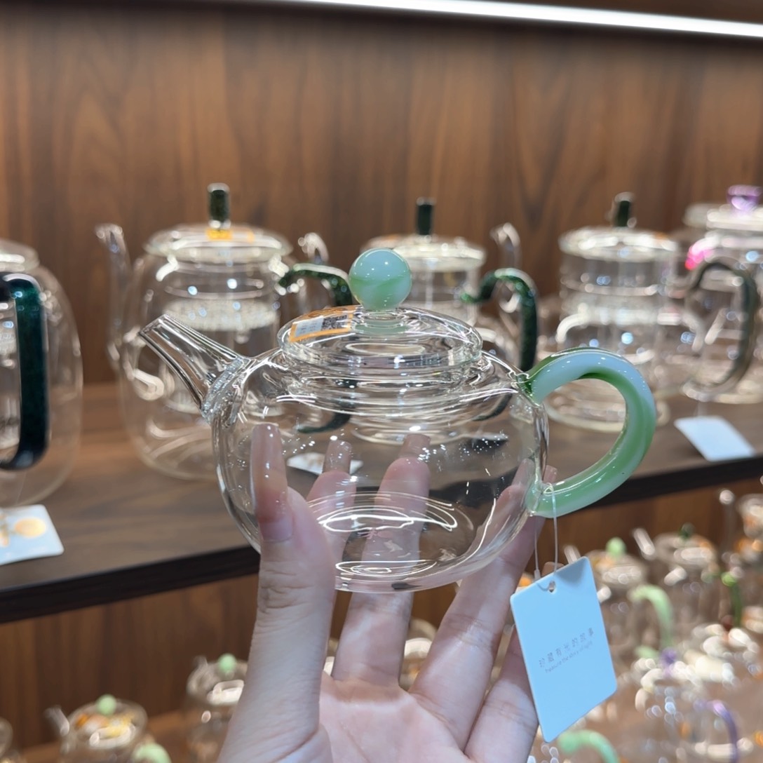 禾器简逸壶翠漪。。。。。。