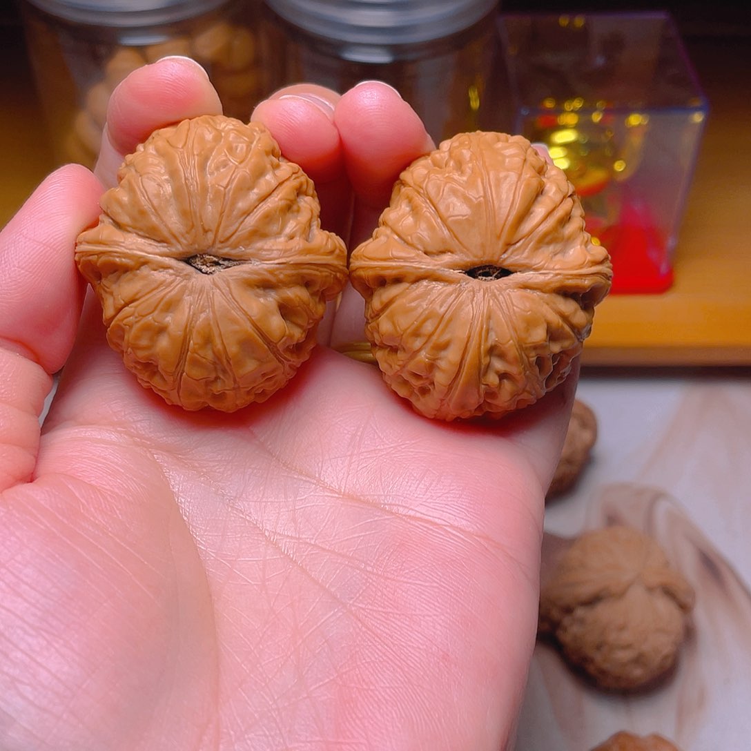 文玩核桃把件华*42尺元宝