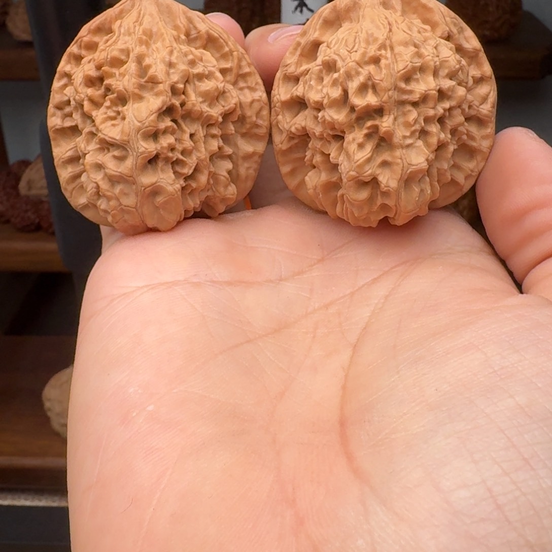 文玩核桃把件4520官帽