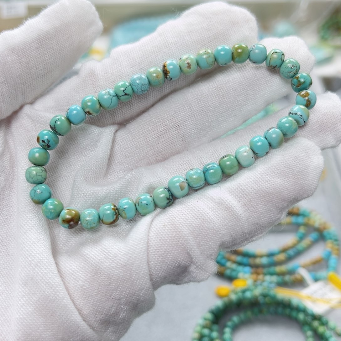 绿松石绿松石未镶嵌